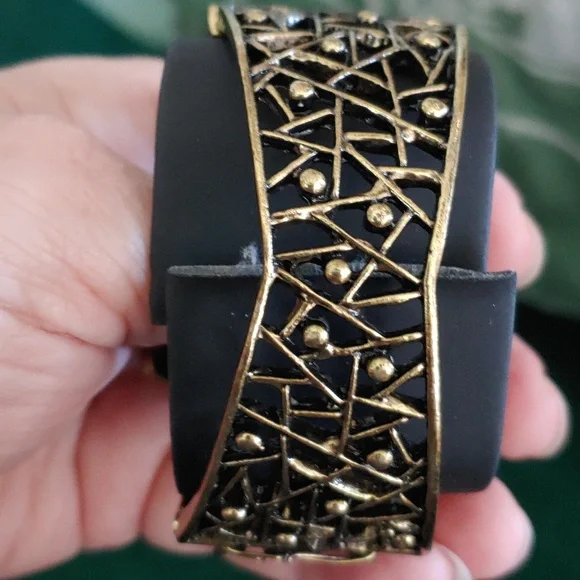 Watch - Picture 3 of 4